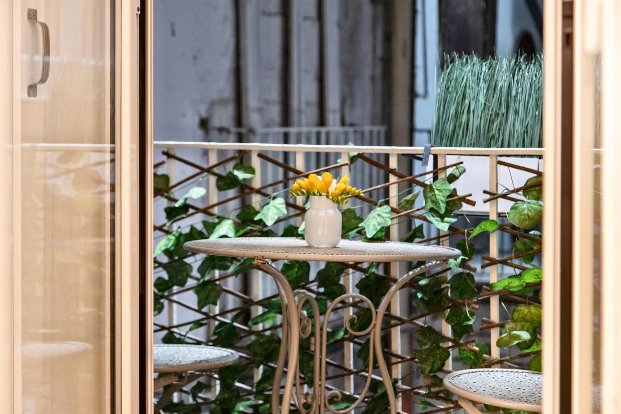 Residenza Toledo Bed and Breakfast Napels Buitenkant foto