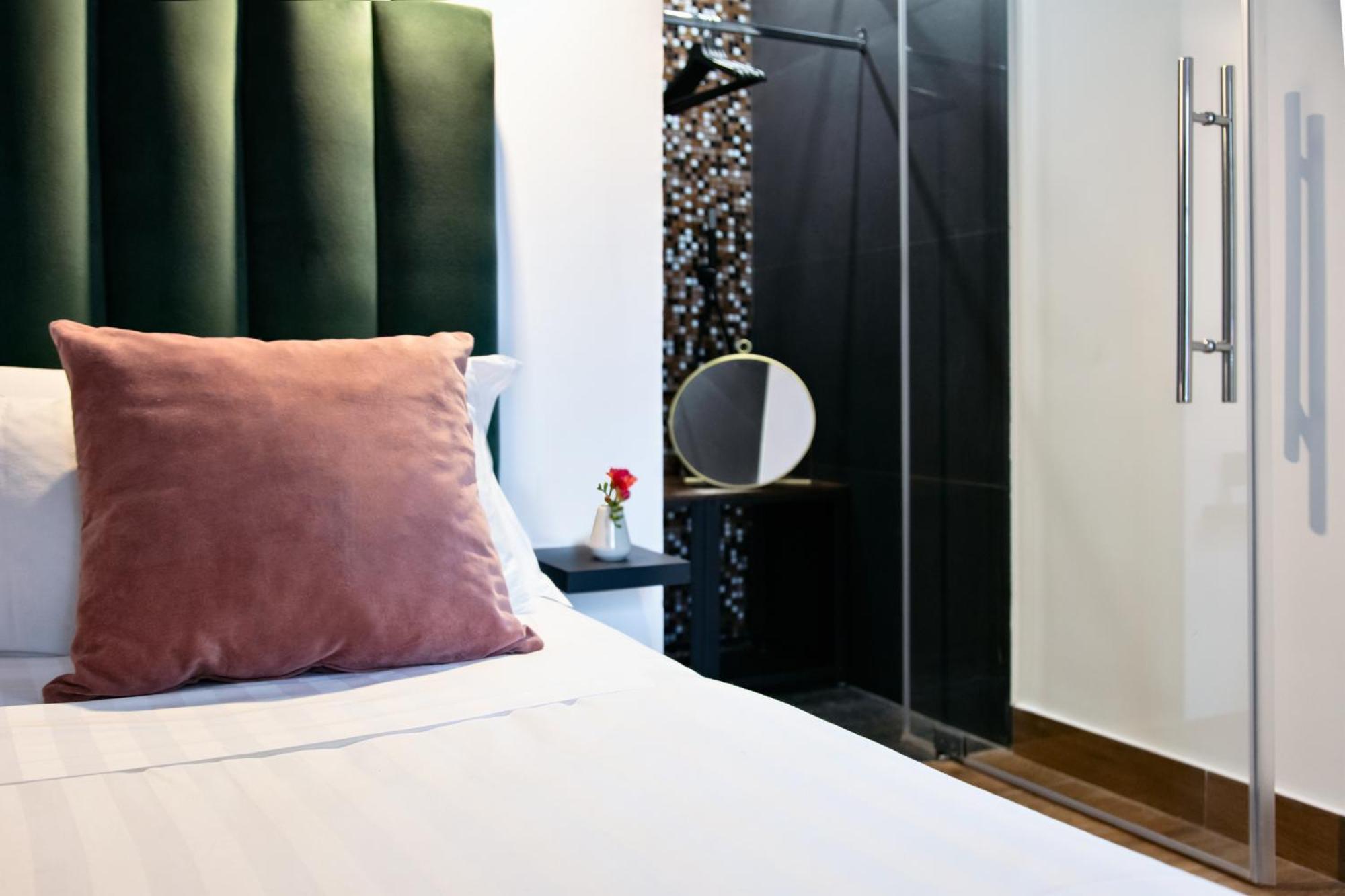 Residenza Toledo Bed and Breakfast Napels Buitenkant foto